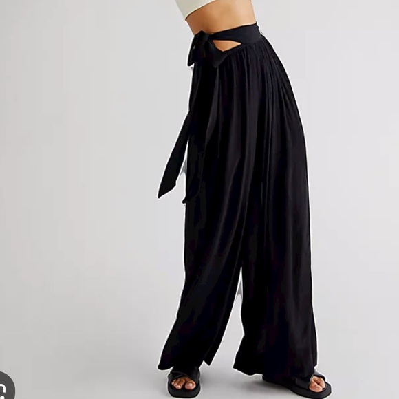NWOT FREE PEOPLE sliver of light wide leg tie sides pants in blue size S/M - Picture 2 of 12